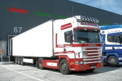 IRL-Scania-164-L-480-Marron-Holz-110810-02