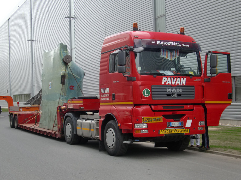 IT-MAN-TGA-XLX-Pavan-DS-270610-01.jpg - Trucker Jack