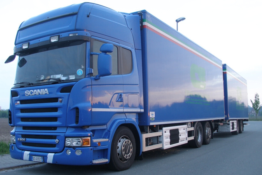 IT-Scania-R-500-blau-Holz-120810-01.jpg - Frank Holz