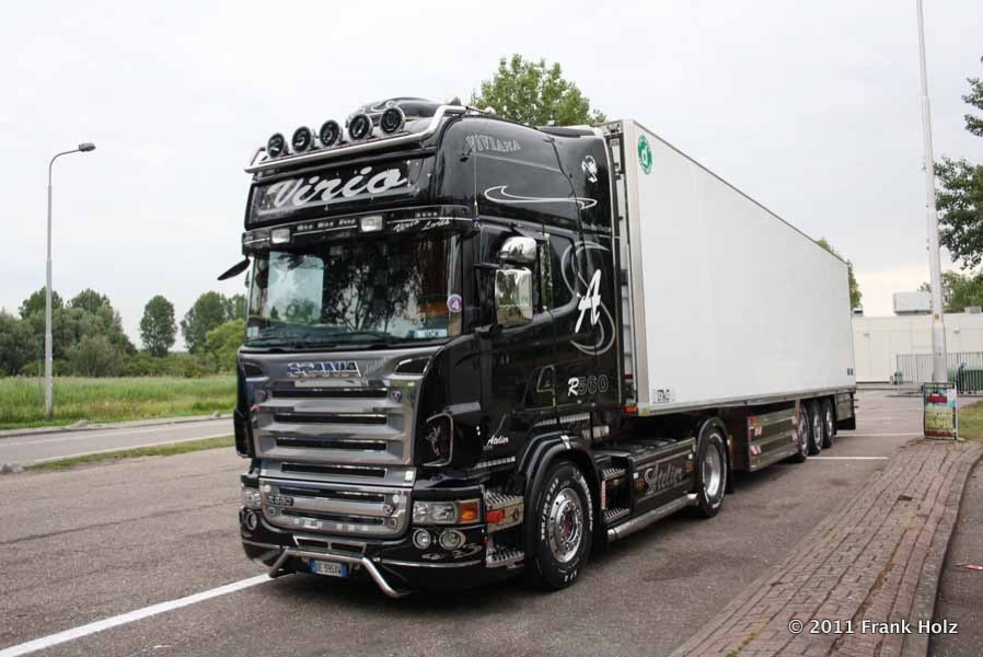 IT-Scania-R-560-Virio-Holz-080711-03.jpg