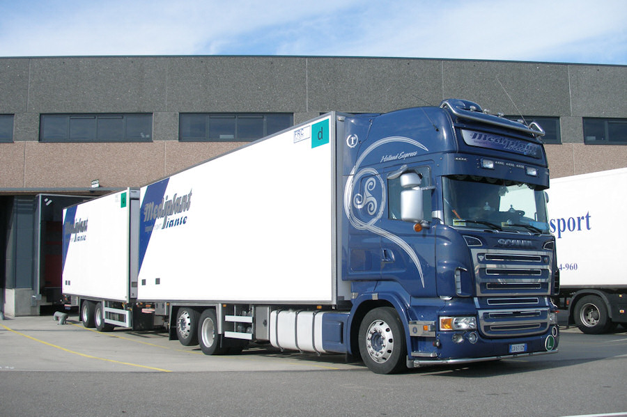 IT-Scania-R-blau-Holz-110810-01.jpg - Frank Holz