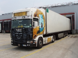 Scania-4er-TGF-Holz-310807-01-IT