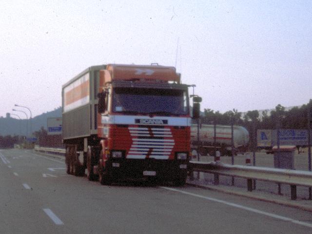 Scania-112-H-SZ-310304-1-I.jpg
