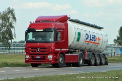 IT-MB-Actros-3-1846-rot-110511-02