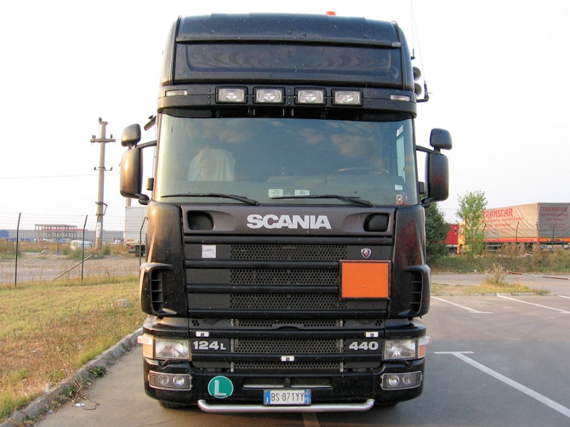 IT-Scania-124L-440-black-GeorgeBodrug-240808-1.jpg - George Bodrug