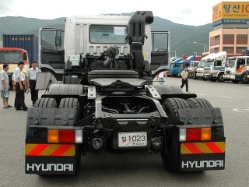 Hyundai-silber-Jeong-160804-6