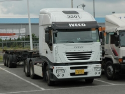 Iveco-Stralis-AS440S48-weiss-Jeong-160804-1