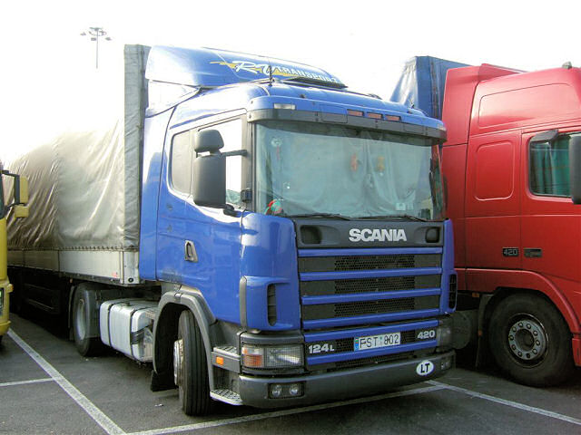 Scania-124-L-420-blau-Fustinoni-221106-01-LT.jpg - G. Fustinoni