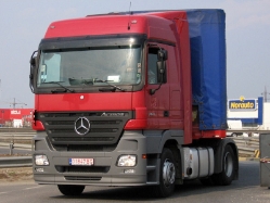LT-MB-Actros-MP2-1844-red-090409-1