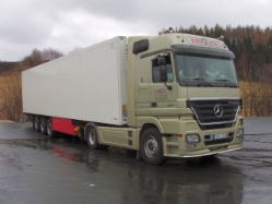 MB-Actros-1850-MP2-Holz-200406-01-LT