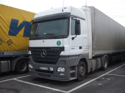 MBActros-1844-MP2-weiss-Fustinoni-180506-01-LT
