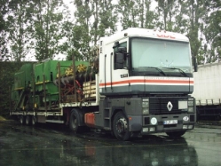 Renault-AE-385-weiss-Rolf-241205-01-LT