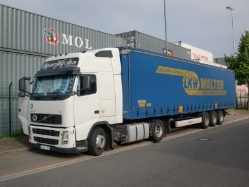 LT-Volvo-FH-440-weiss-DS-270610-01