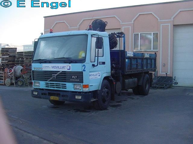 Volvo-FL7-260-blau-Engel-300105-03.jpg - Eric Engel
