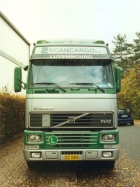 Volvo-FH12-Scancargo-Senzig-100405-01-H-LUX