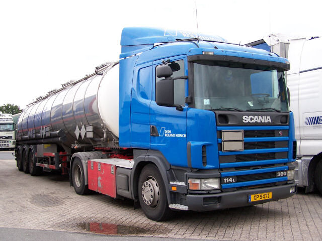 Scania-114-L-380-DFDS-Iden-101106-01-LUX.jpg - Daniel Iden
