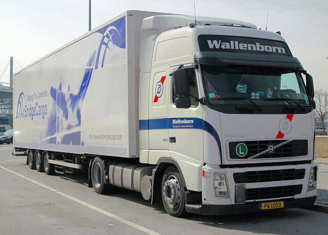 Volvo-FH12-420-Wallenborn-Schiffner-180806-01-LUX.jpg - Carsten Schiffner