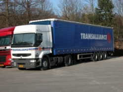 Renault-Premium-Transalliance-Mateus-070106-01-LUX