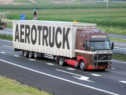 Volvo-FH12-Aerotruck-Bocken-150806-01-LUX