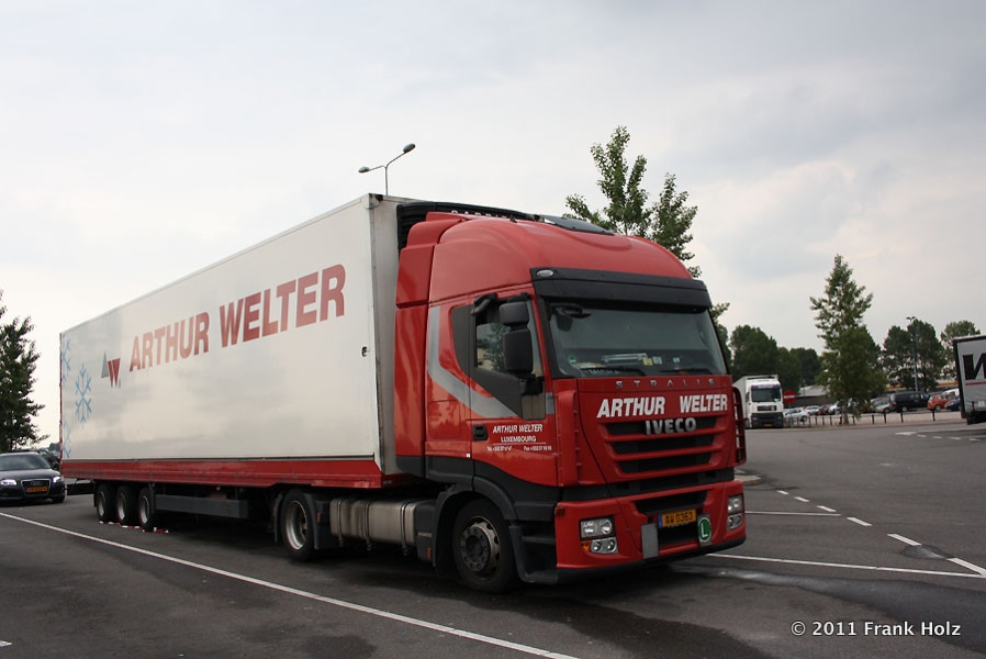 LUX-Iveco-Stralis-AS-II-Welter-Holz-070711-01.jpg