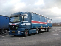 LUX-MB-Actros-MP2-1844-Ewerhardt-Posern-050408-01