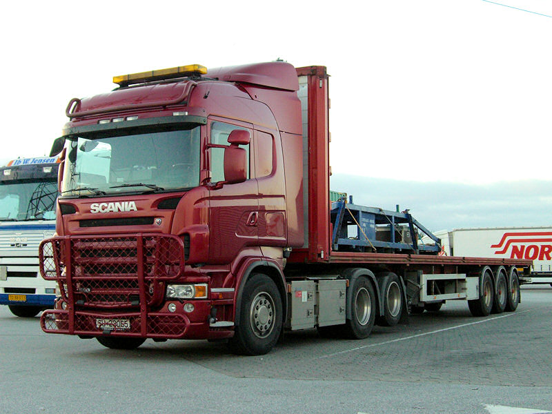 NOR-Scania-R-580-rot-Stober-250208-01.jpg