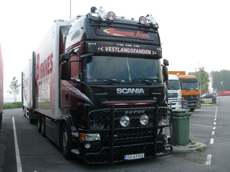 NOR-Scania-R-620-Byrknes-Holz-020709-02.jpg