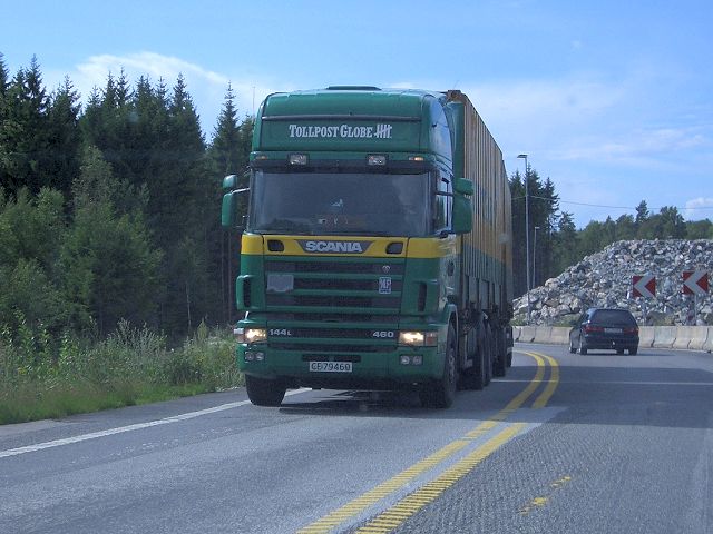 Scania-144-L-460-Tollpost-Stober-271204-01.jpg