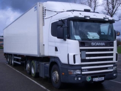 Scania-144-L-460-weiss-Stober-270604-1-NOR