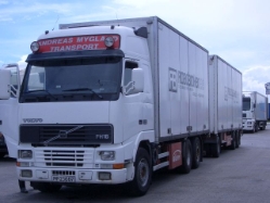 Volvo-FH16-520-weiss-Stober-160105-1-NOR