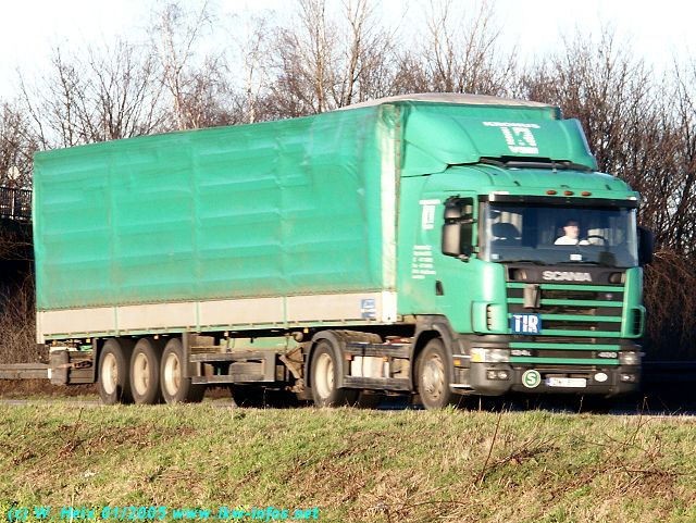 Scania-124-L-400-gruen-100105-1-PL.jpg