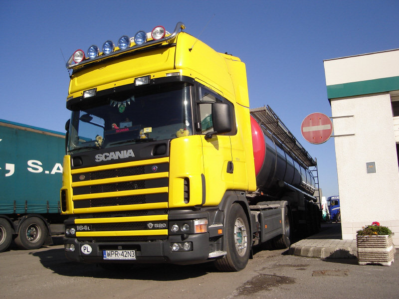 Scania-164-L-580-Halasz-290907-01-PL.jpg