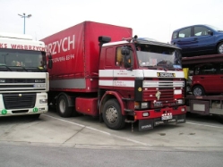 Scania-142-M-SZM-rot-Reck-250204-1-PL