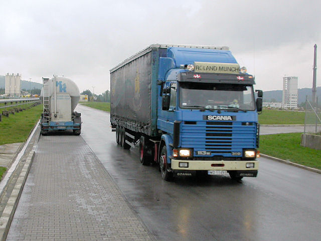 Scania-113-M-360-blau-Palischek-270906-01-PL.jpg - Charly