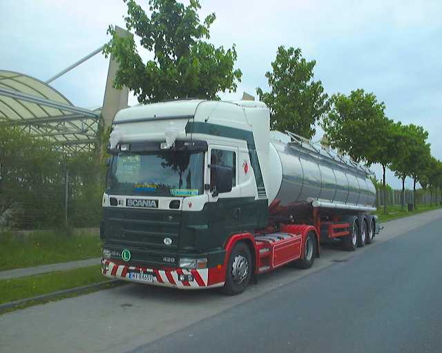 Scania-124-L-420-Karstens-160504-1-PL.jpg - S. Karstens