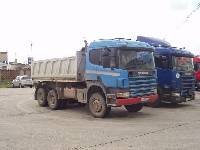 Scania-124-C-400-blau-Hlavak-290405-01-SK.jpg