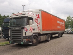 Scania-R-470-Robin-Freight-Holz-210706-01-SK