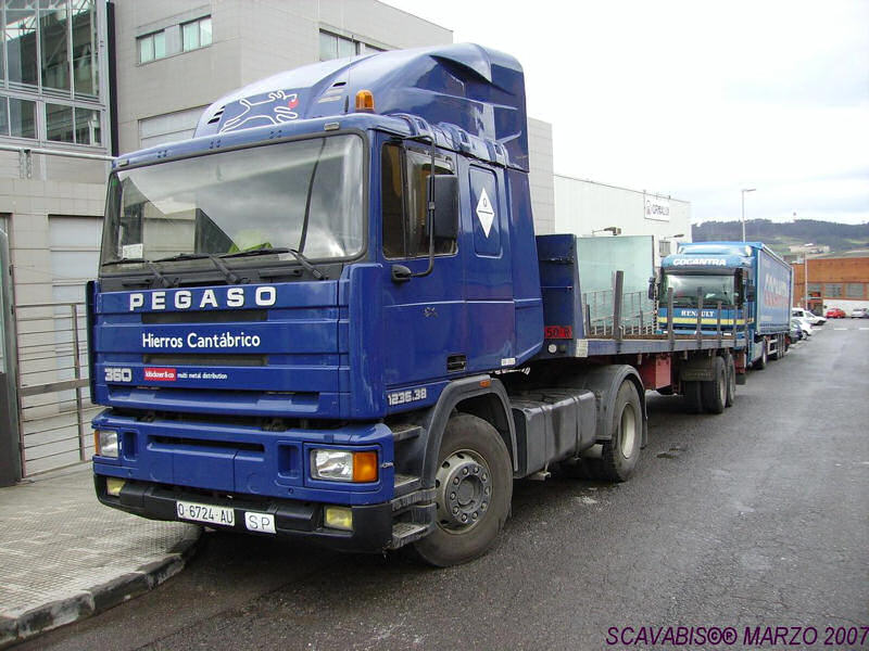Pegaso-1236-38-blau-F-Pello-210607-03-ESP.jpg