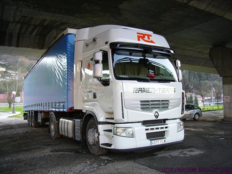 Renault-Premium-Route-450-weiss-F-Pello-240607-01-ESP.jpg