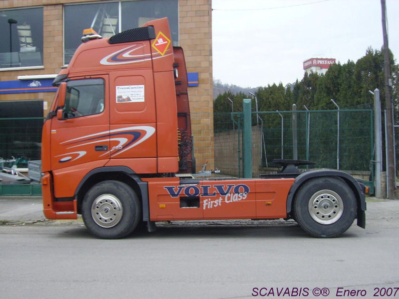 Volvo-FH12-460-TransCamino-F-Pello-200607-02-ESP.jpg
