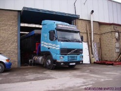 Volvo-FH12-blau-F-Pello-200706-01-ESP