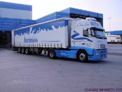 Volvo-FH12-weiss-blau-F-Pello-240607-01-ESP