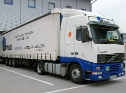 Volvo-FH12-460-UTrans-Schiffner-180806-01-ESP