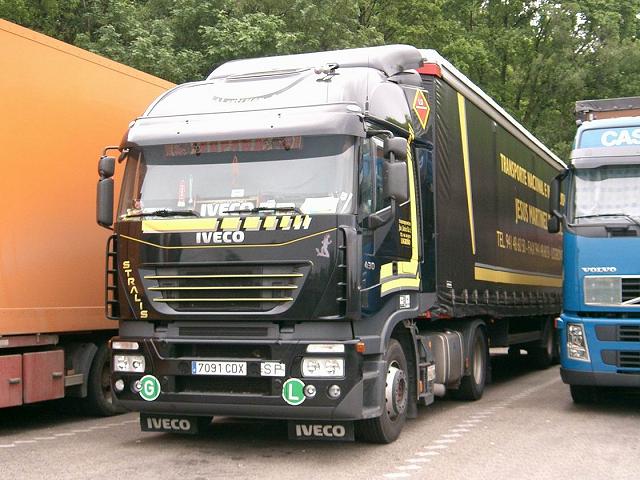 Iveco-Stralis-AS440S43-Szy-170604-1-ESP.jpg - Trucker Jack