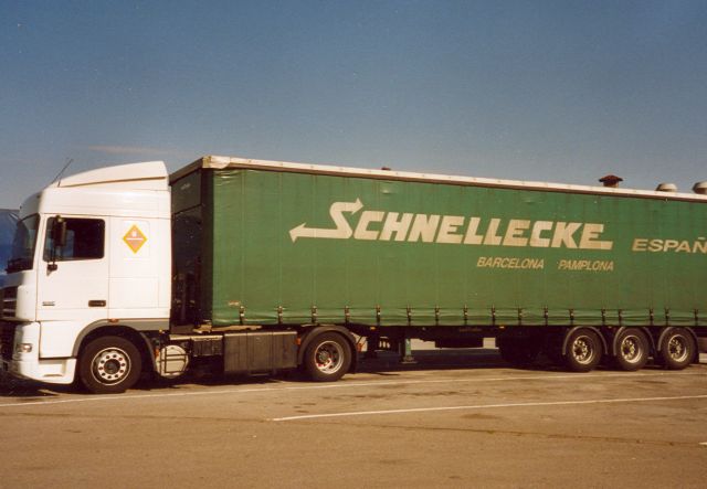 DAF-XF-Schnellecke-Senzig-261105-02-ESP.jpg - Michael Senzig