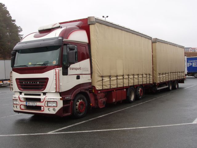 Iveco-Stralis-AS-260S48-Holz-200406-02-CZ.jpg