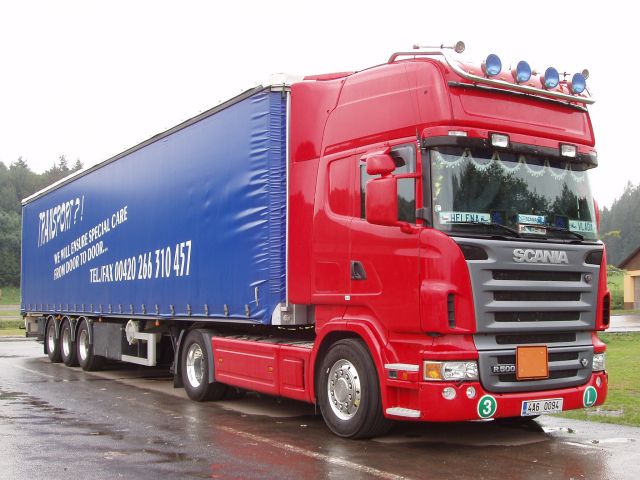 Scania-R-500-rot-Holz-110805-01-CZ.jpg