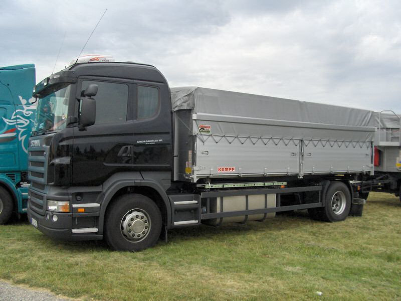 HUN-Scania-R-420-schwarz-Decsi-090308-02.jpg