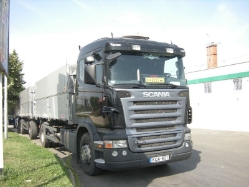 HUN-Scania-R-420-schwarz-Decsi-131008-01