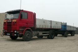 HUN-Scania-113-M-360-rot-Vorechovsky-160109-01